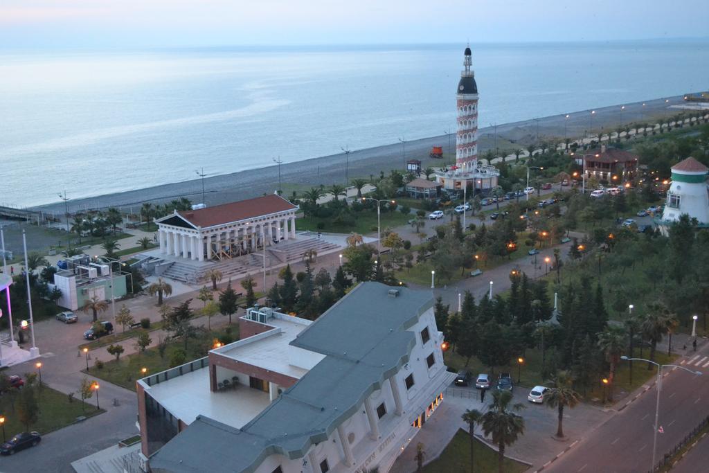 Orbi Towers Rooms Batumi Exterior photo